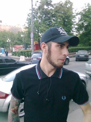 AIAPP1zUqCs.jpg